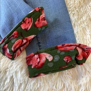 Aviator‎ Skinny Jeans Floral Cuffs Women’s Size 2